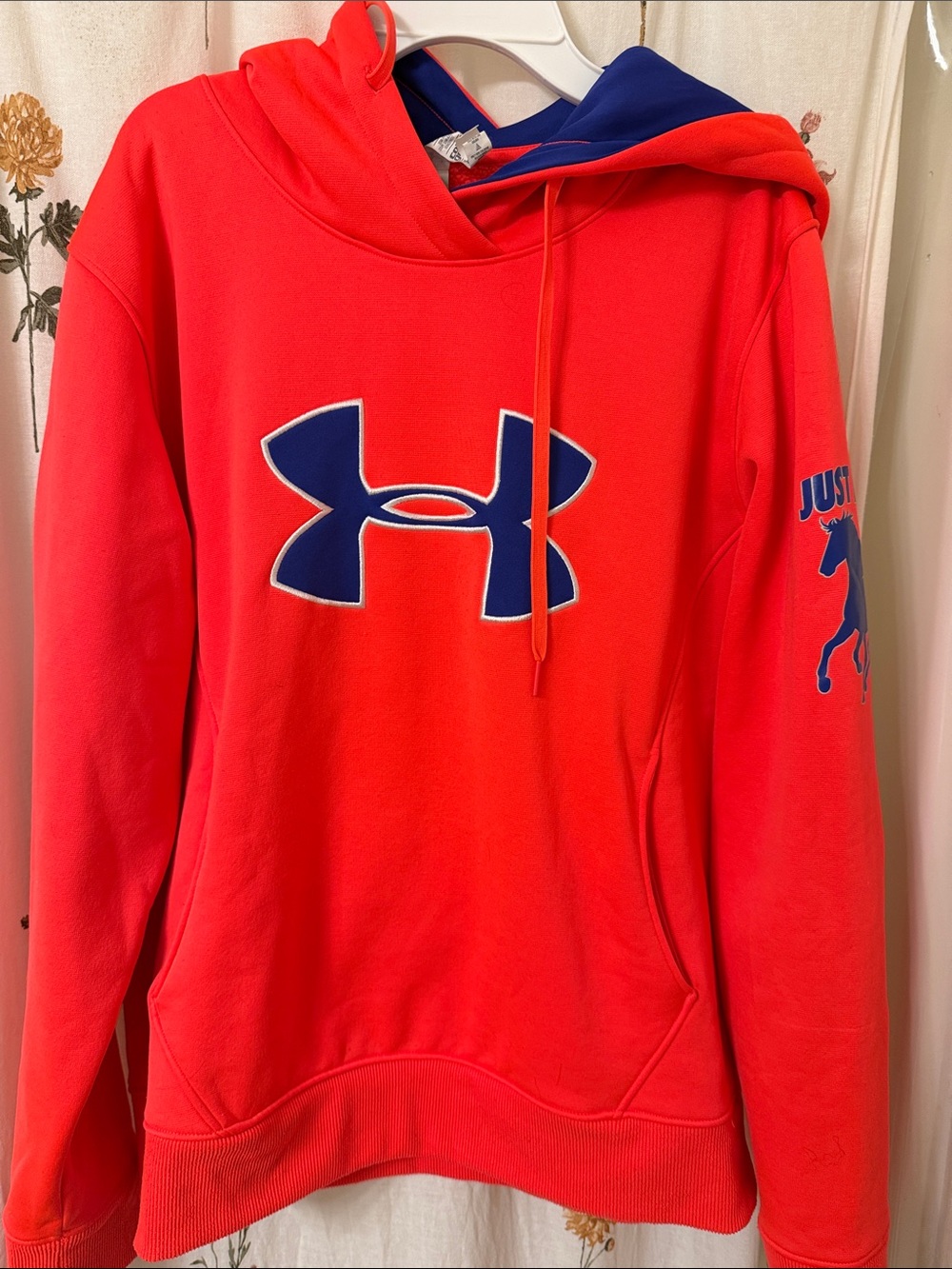 Under Armour Hoodie w/Navy Logo for the Equestrian  pls see measurements